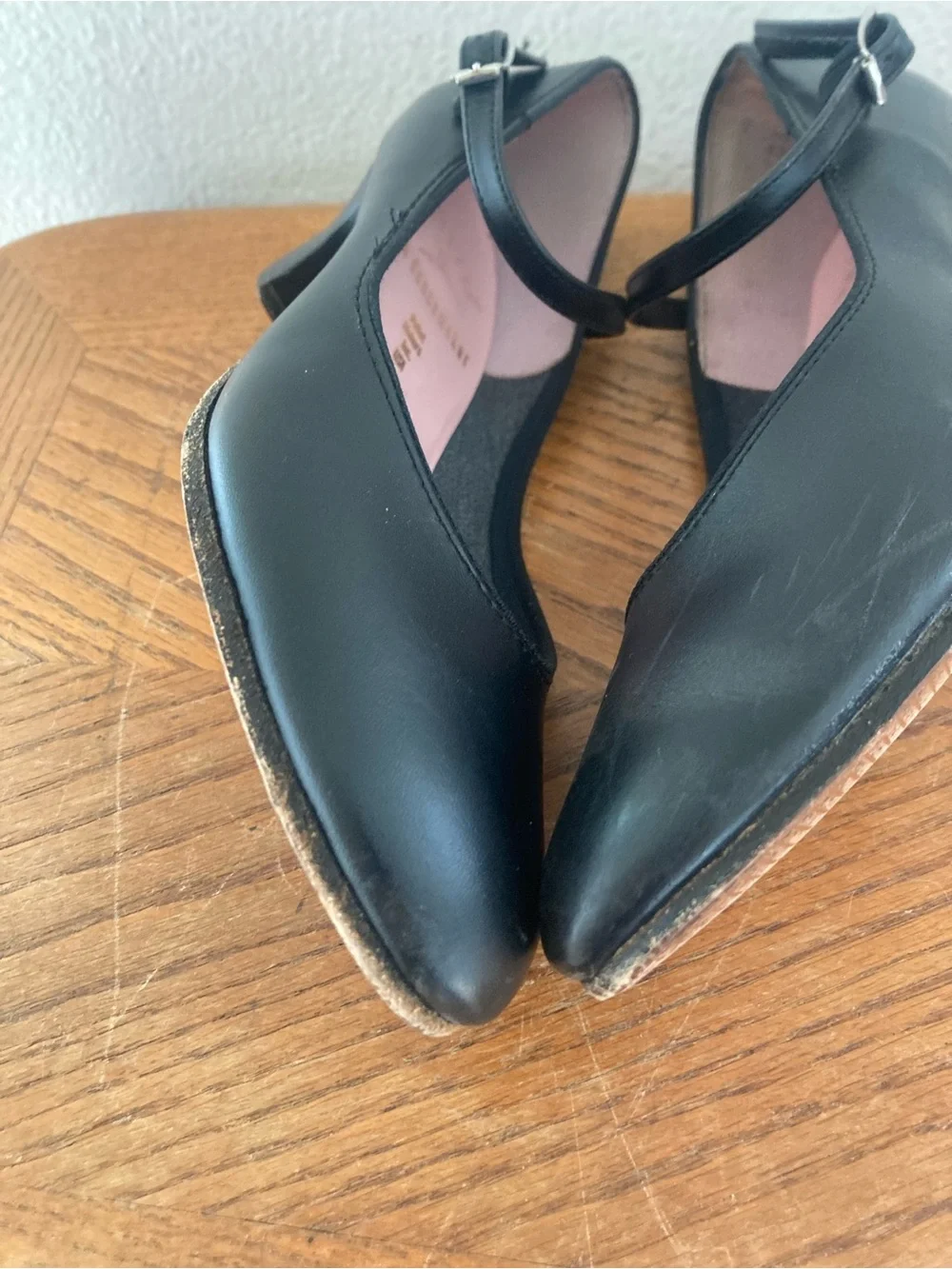 CAPEZIO “The Dancemaker” Black Leather Dancing Shoes Size 7 Medium